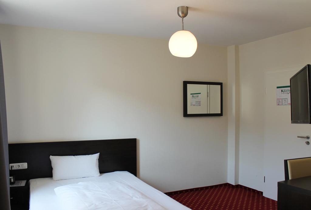 Aariana Hotel Offenbach am Main Ngoại thất bức ảnh